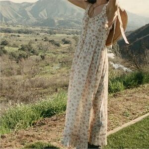 Doen Ondine Floral Maxi Dress